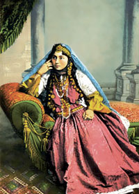 Baku Beauty in a photo studio. Late 19th century