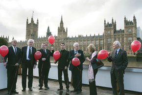 Preparing to release balloons bearing Khojaly victims’ names (from left) Ambassador Gurbanov; Lord Laird; Edward Lord JP; Tale Heydarov, Chairman, The European Azerbaijan Society; Lord Kilclooney; and Lady Miloska Nott