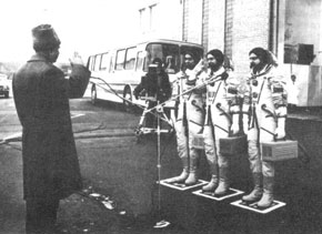 The board of Soyuz TM-4 reporting on preparations to Lieutenant-General Karimov, Chair of the State Commission. 1987