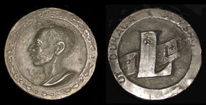 Medals issued in honour of Landau&acute;s 100th anniversary, Moscow, 2008